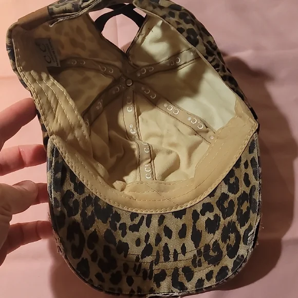C.C  BRAND DISTRESSED Leopard PONYTAIL HAT . - Picture 3 of 3